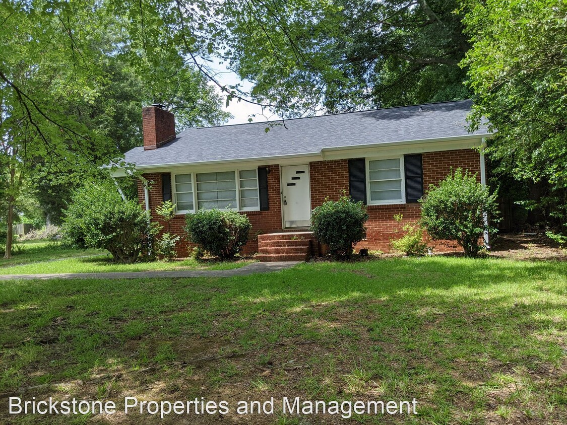 Primary Photo - 3 br, 1 bath House - 9400 East WT Harris Blvd