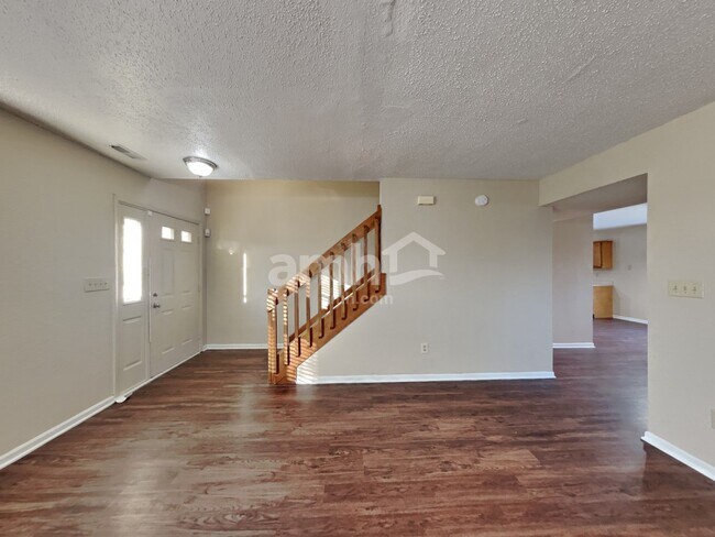 Building Photo - 7411 Cordova Dr