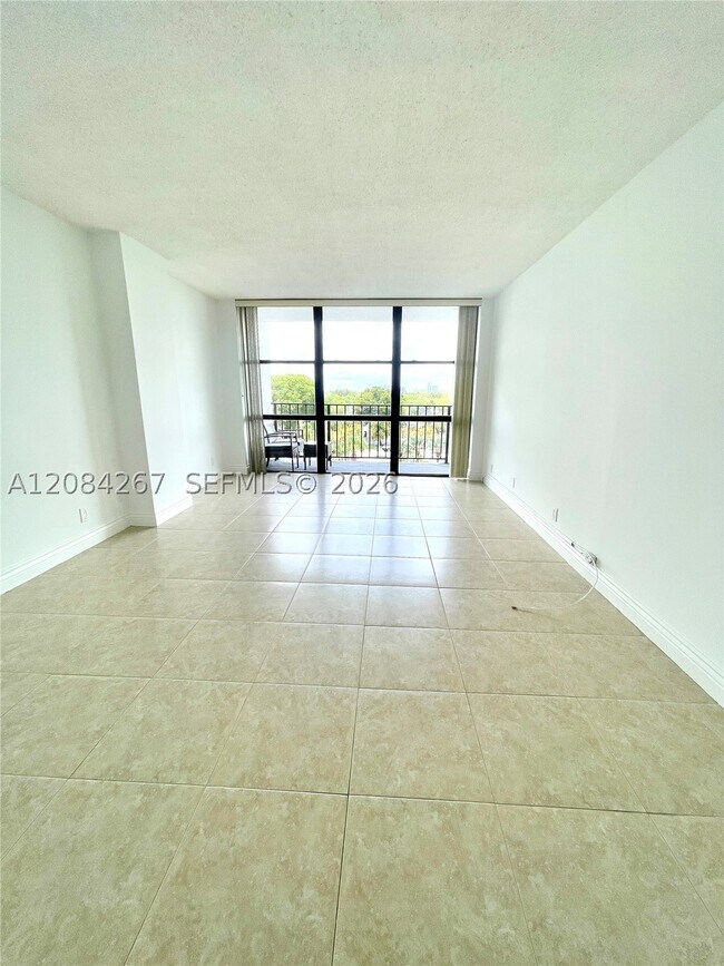Foto del edificio - 1000 Parkview Dr