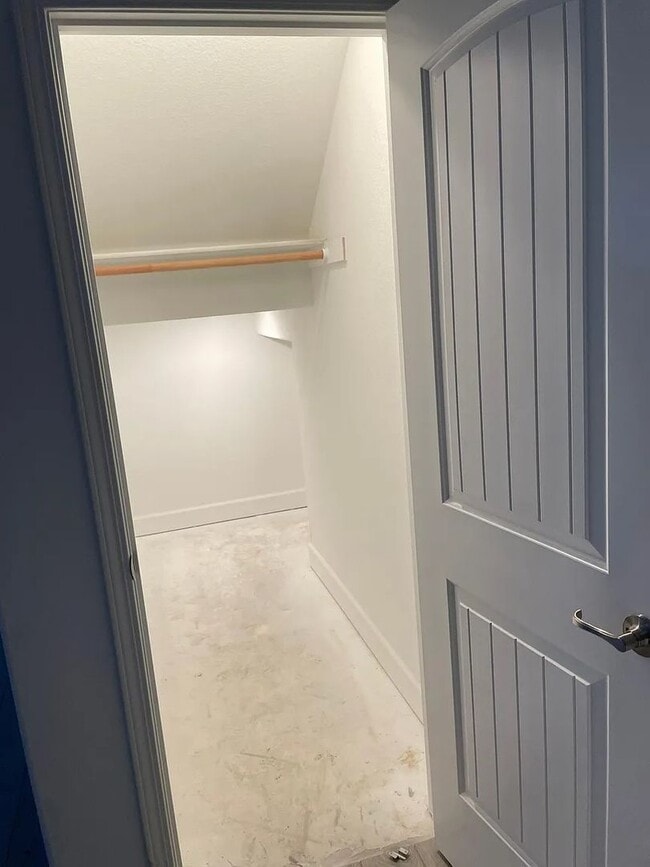 Building Photo - 1089-Blue-Range-Way
