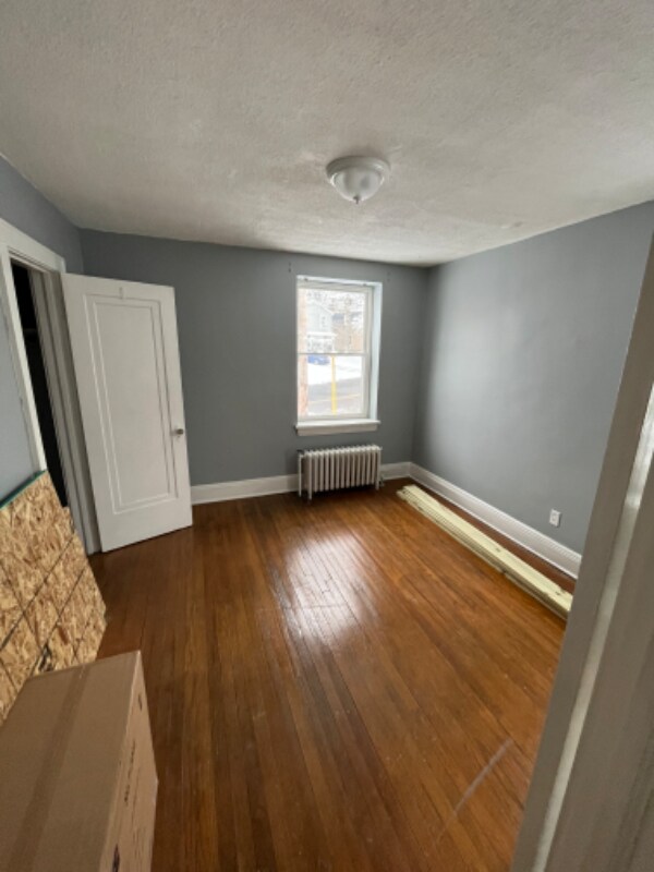 Building Photo - 46 S Valley St