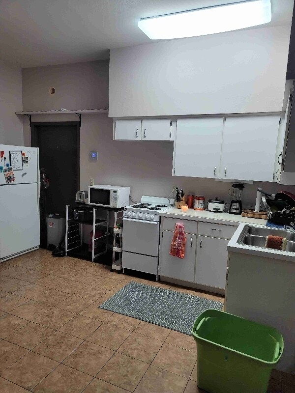 Foto del edificio - 2091 N Central Ave