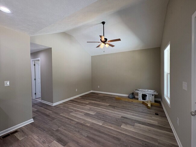 Foto del edificio - BRAND NEW Home with large yard in Tullahoma...
