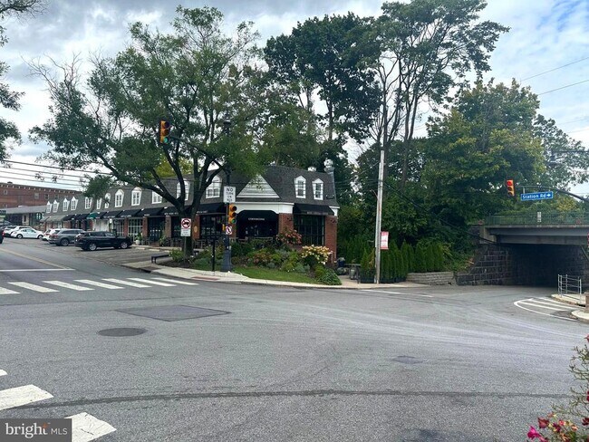 Foto del edificio - 412 N Wayne Ave