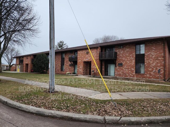 Foto del edificio - 109 E Mitchell Ave