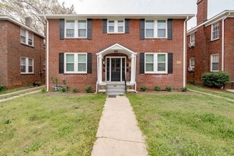 Building Photo - 1034 Kinard Ct