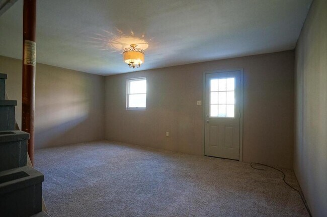 Building Photo - 64 Persian Lilac Dr.