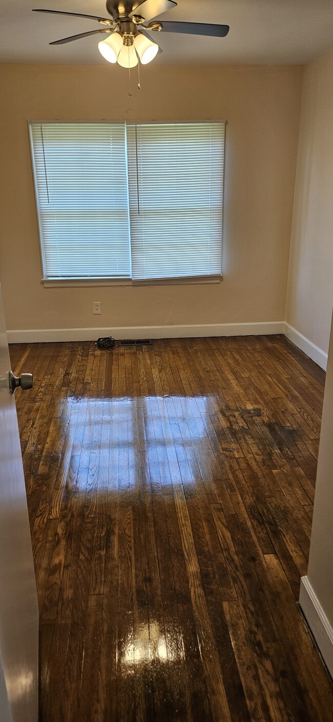 Building Photo - 1321 32nd Street Ensley
