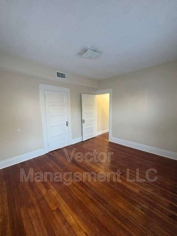 Building Photo - 1400 Ella T Grasso Blvd