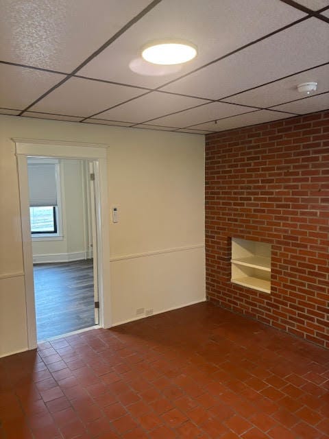 Foto del edificio - 301 Spring Valley Rd