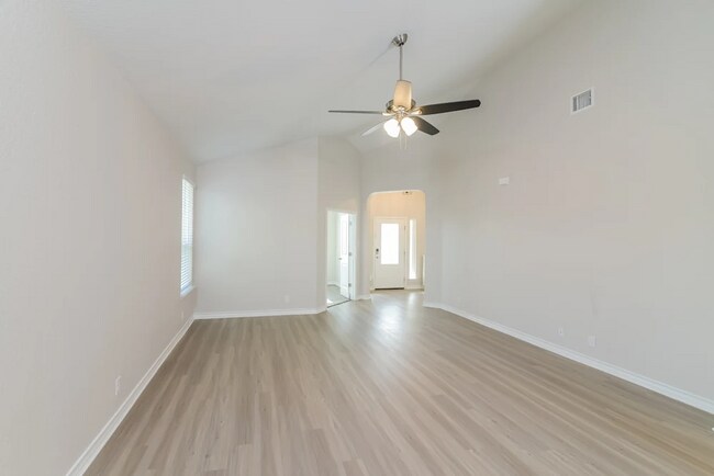 Foto del edificio - 13515 Petty Run