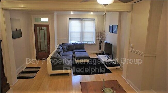 Foto del edificio - 128 Jamestown Ave.