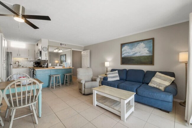 Foto del edificio - 8743 Thomas Dr