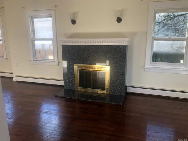 Building Photo - 175 S Brookside Ave
