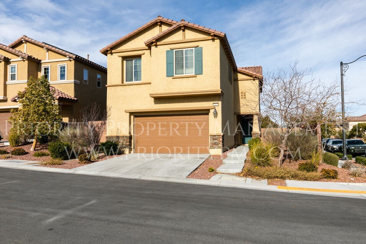 Primary Photo - Stunning PROVIDENCE! 4 Bedroom ~ 4 Bath + ...
