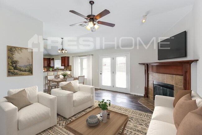 Foto del edificio - 441 Hidden Creek Way