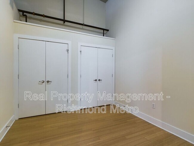 Foto del edificio - 815 Perry St