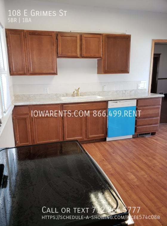 Building Photo - 108 E Grimes St