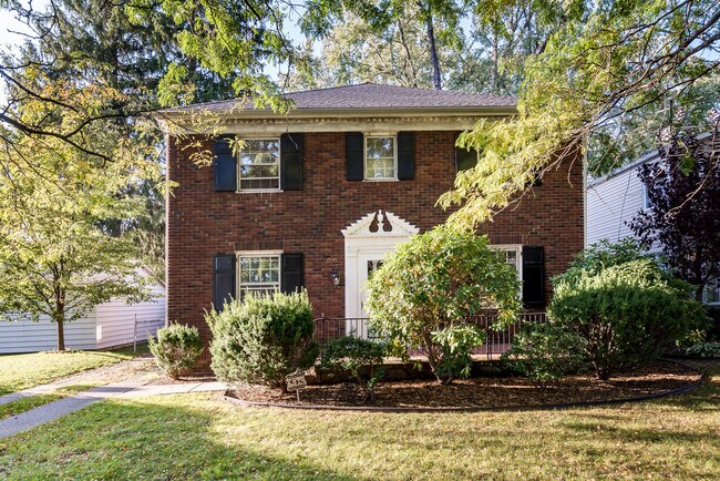 Building Photo - 610 Gibson Ave
