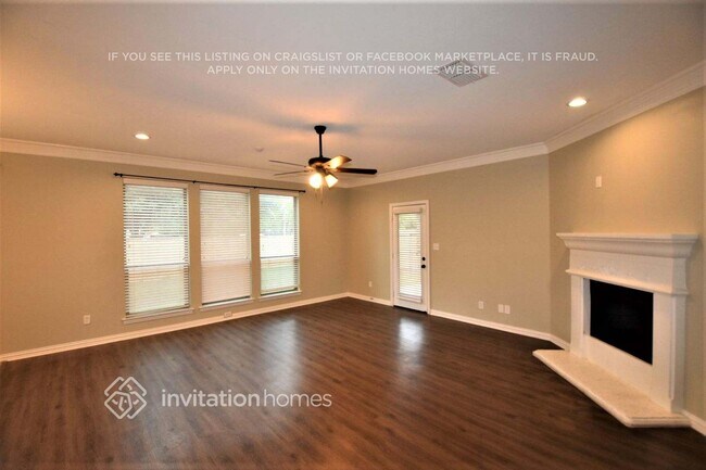 Foto del edificio - 382 Spyglass Dr