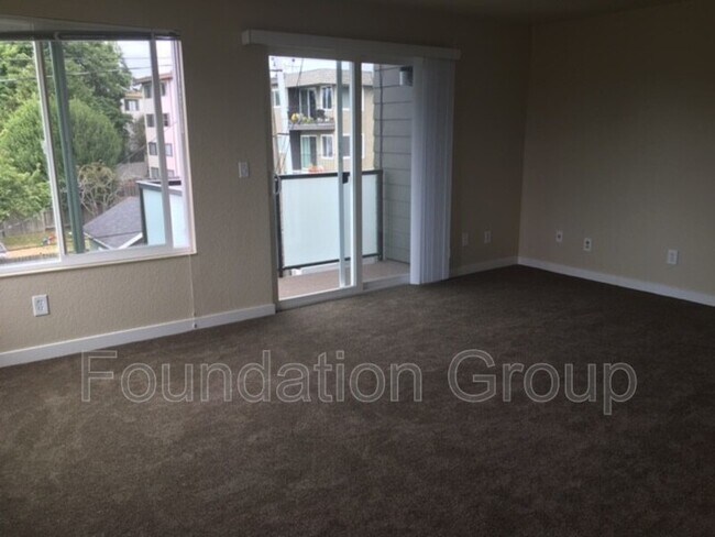 Foto del edificio - 2405 NW 65th St