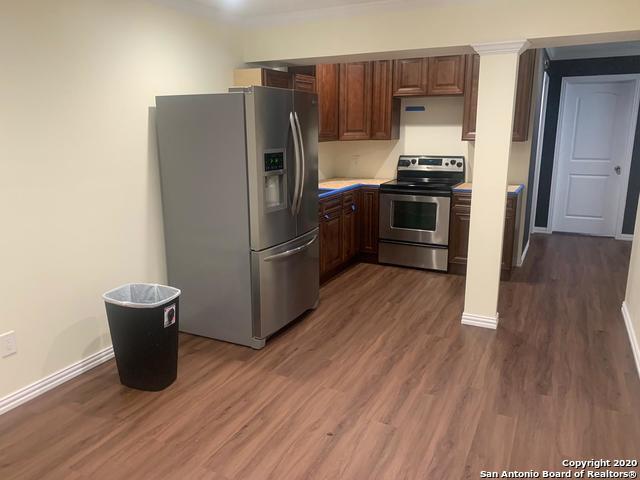 Building Photo - 219 W Silver Sands Dr