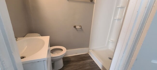 Building Photo - 1007 29th St