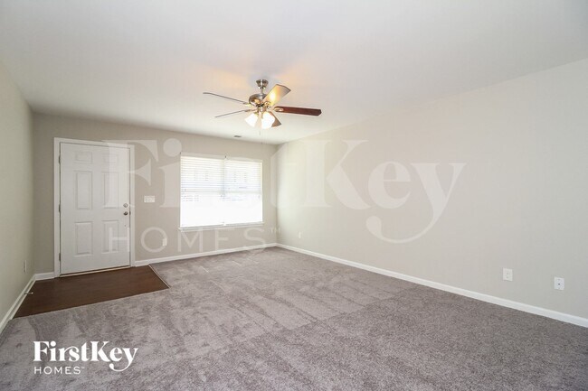 Building Photo - 5369 Northridge Dr