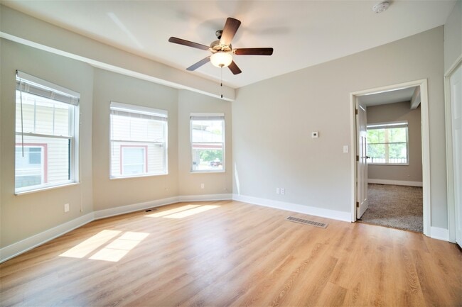 Building Photo - 3004 West St