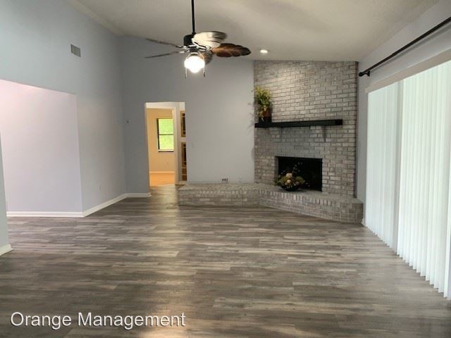 Building Photo - 3 br, 2 bath House - 484 E. Maine Ave