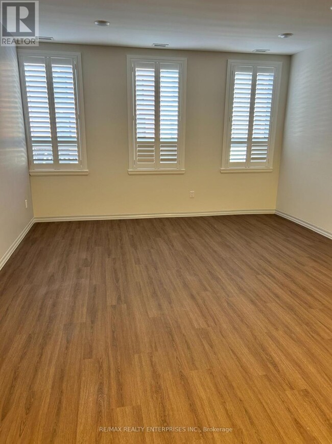 Photo du bâtiment - 845 2nd Ave E