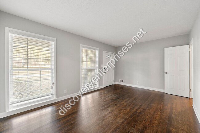 Foto del edificio - 3BED/2BATH HOME IN DECATUR! *1st month's r...