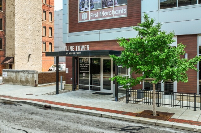 Building Photo - Skyline Tower