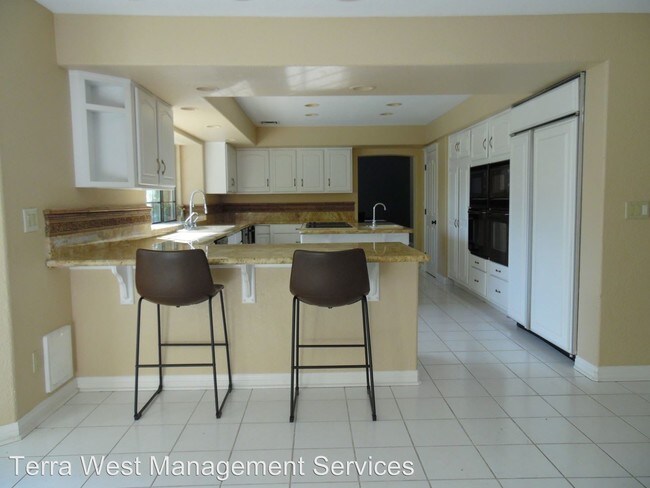 Foto del edificio - 19 Pheasant Ridge Dr