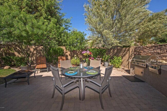 Foto del edificio - 5302 W Hackamore Dr