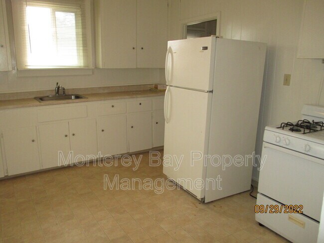 Foto del edificio - 391 Prescott Ave