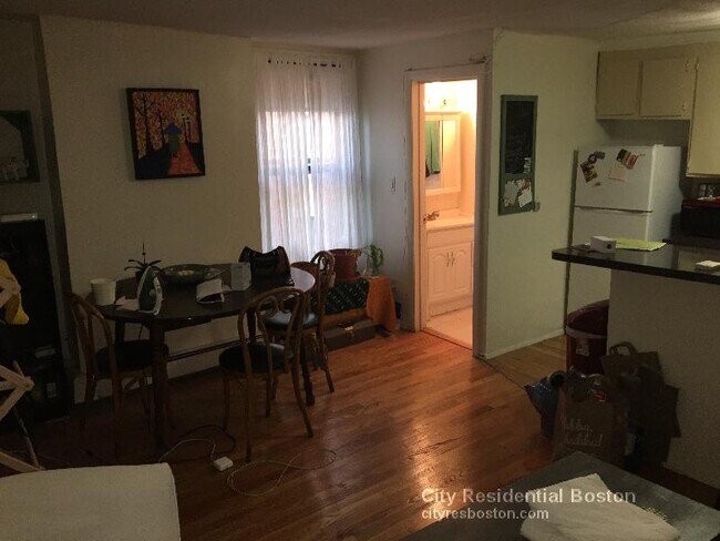 Building Photo - 224 Cambridge St