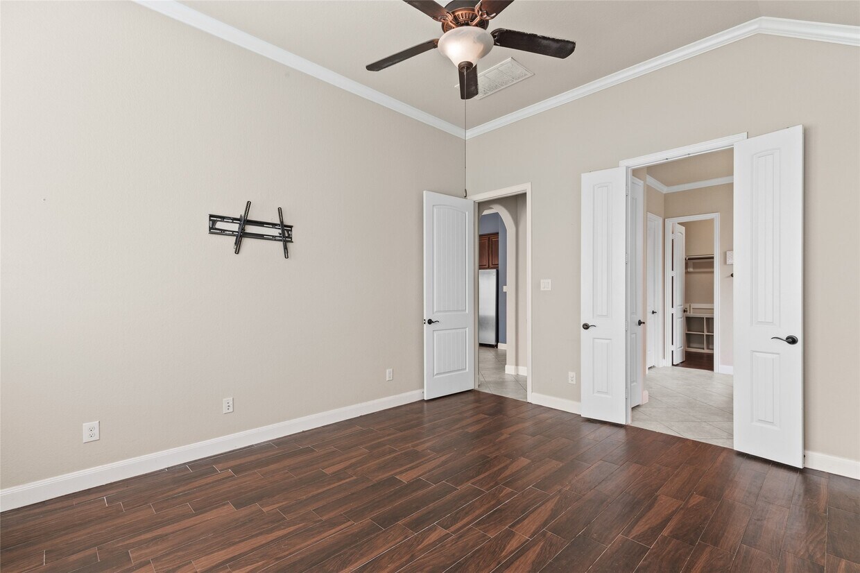 Foto principal - 19919 Durwood Pines Ln