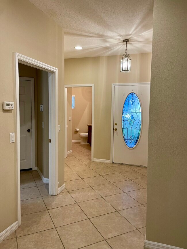 Building Photo - 1442 Travertine Ter