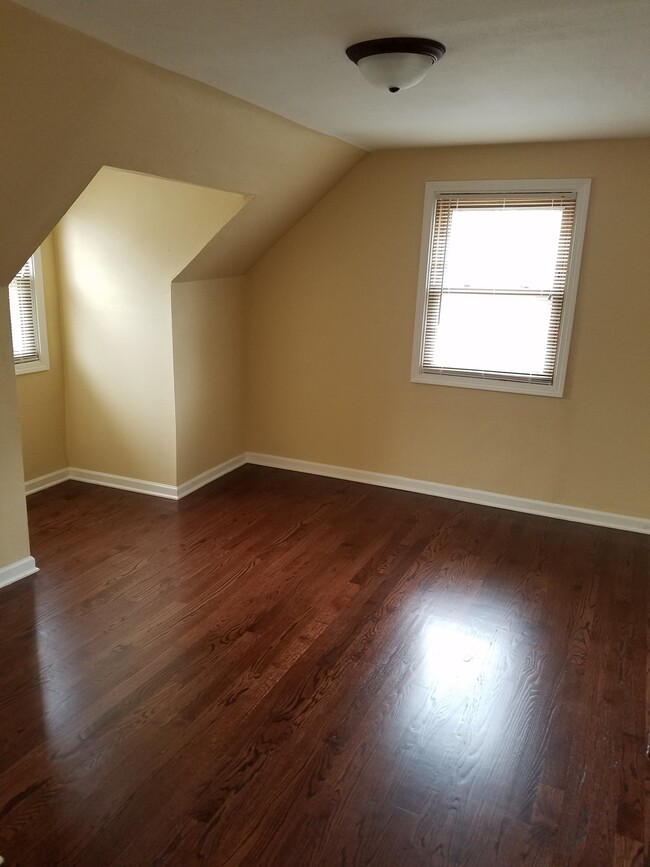 Building Photo - 5333 N 51st Blvd