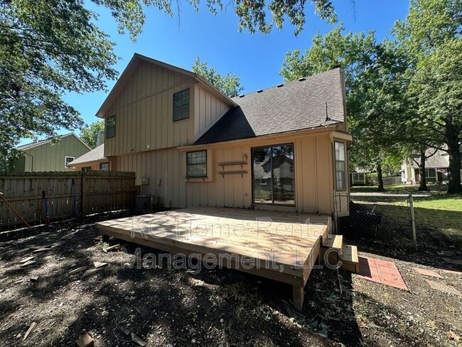 Building Photo - 11747 Oakmont St