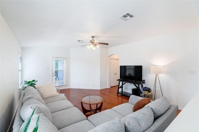 Building Photo - 1310 Sunny Meadows Loop