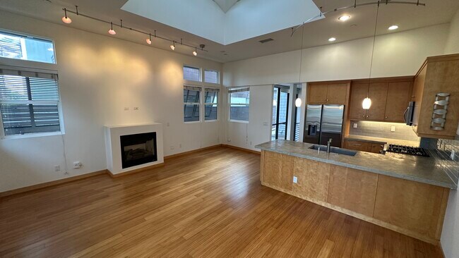Building Photo - 1218 N Coast Highway 101