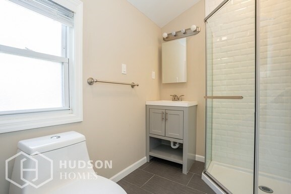 Building Photo - 124 Woodside Dr
