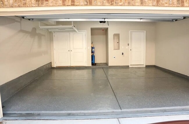 Building Photo - 4210 Essex Pond Wy