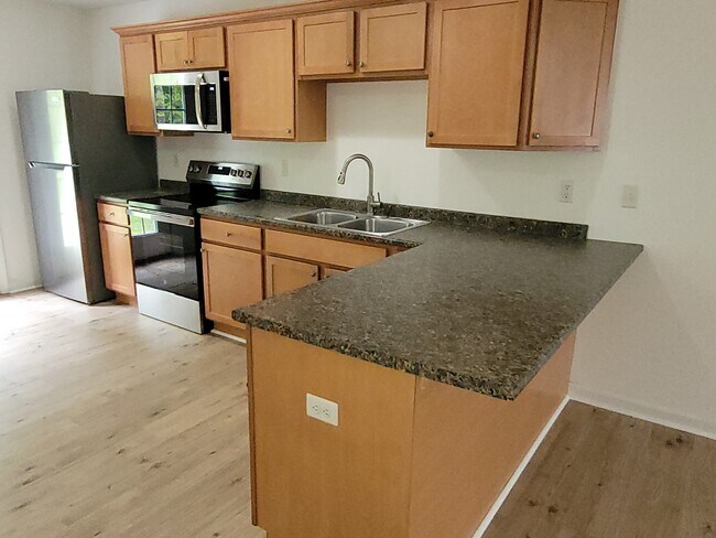 Foto del edificio - 1008 Fieldstone Ln