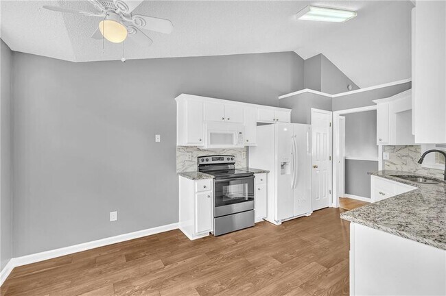 Building Photo - 226 Ashland Creek Ct