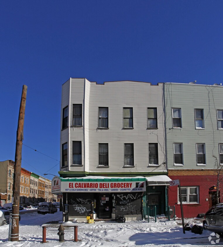 Building Photo - 283 Irving Ave