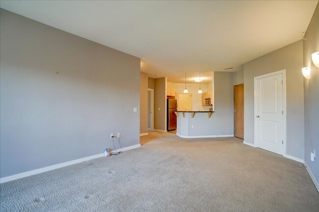 Building Photo - 5196 Sassafras Dr