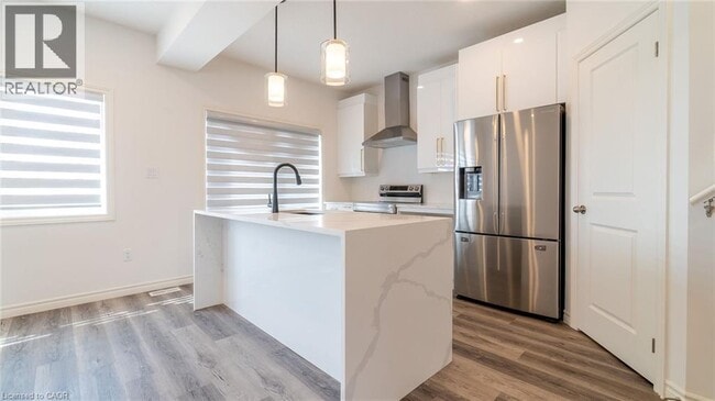 Photo du bâtiment - 3911 Auckland Ave.